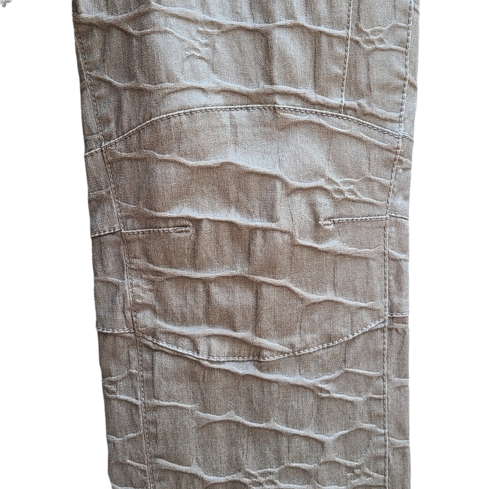 Marc Aurel Reptile Textured Pants - Picture 7 of 12